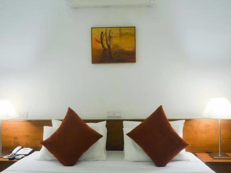 The Residence Hikkaduwa Εξωτερικό φωτογραφία